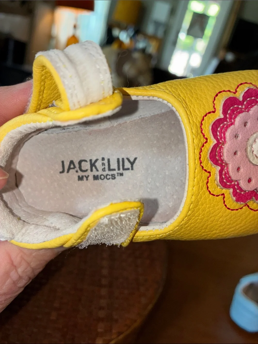 Jack & Lily yellow leather infant Mary Jane shoes SZ 0-6 Mths